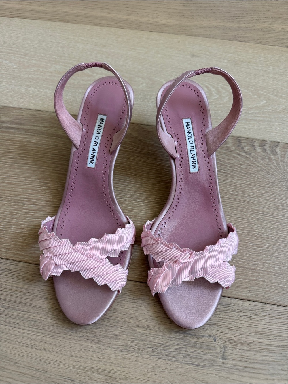 Manolo Blahnik Ligra 50 Faille-trimmed satin slingback sandals - Picture 2 of 6